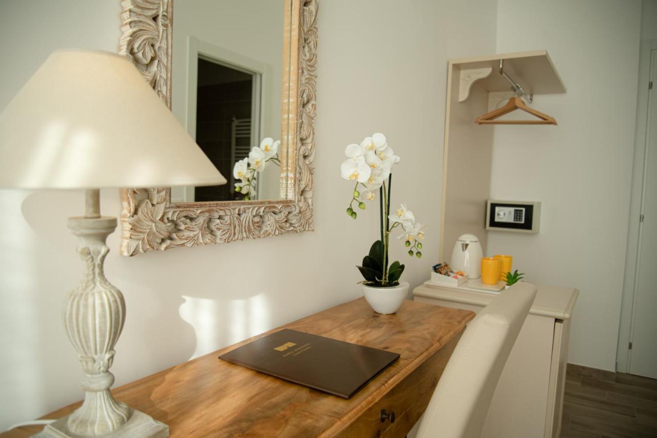 Porta Aragonese Luxury Rooms Palermo Exteriör bild