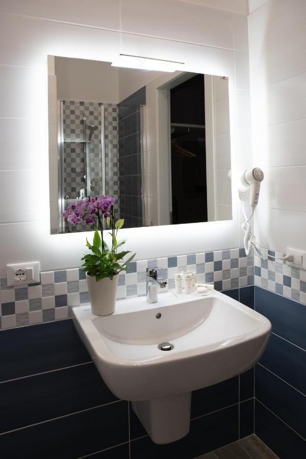 Porta Aragonese Luxury Rooms Palermo Exteriör bild