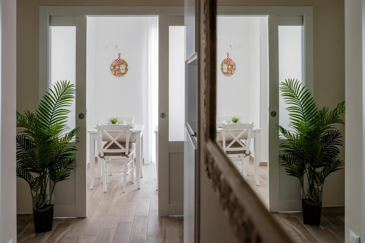 Porta Aragonese Luxury Rooms Palermo Exteriör bild